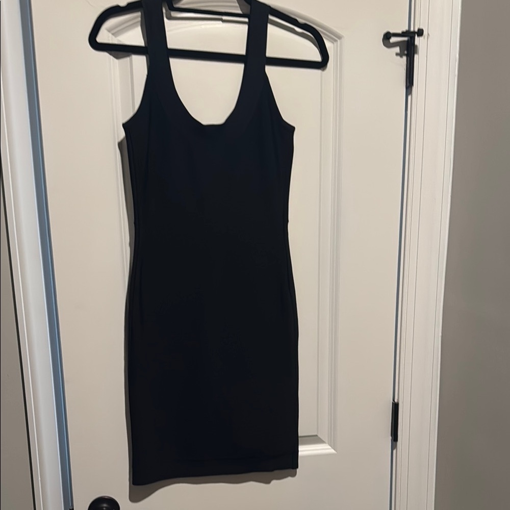 Elegant Black Sleeveless Dress